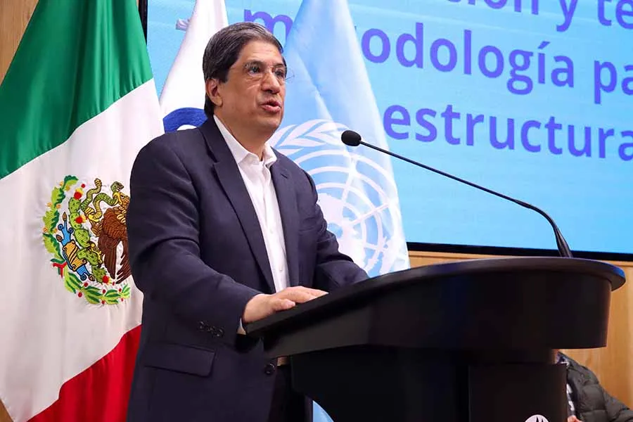 Joaqu&iacute;n Acevedo, decano asociado acad&eacute;mico de la Escuela de Ingenier&iacute;a y Ciencias