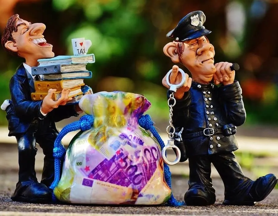 Senadores buscan disminuir la evasi&oacute;n fiscal y la corrupci&oacute;n