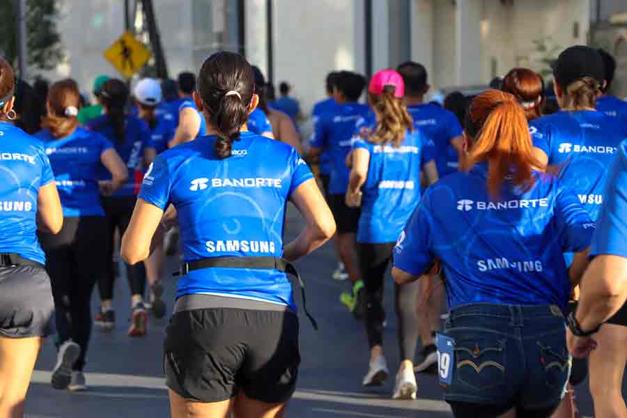 M&aacute;s de dos mil participantes corrieron 