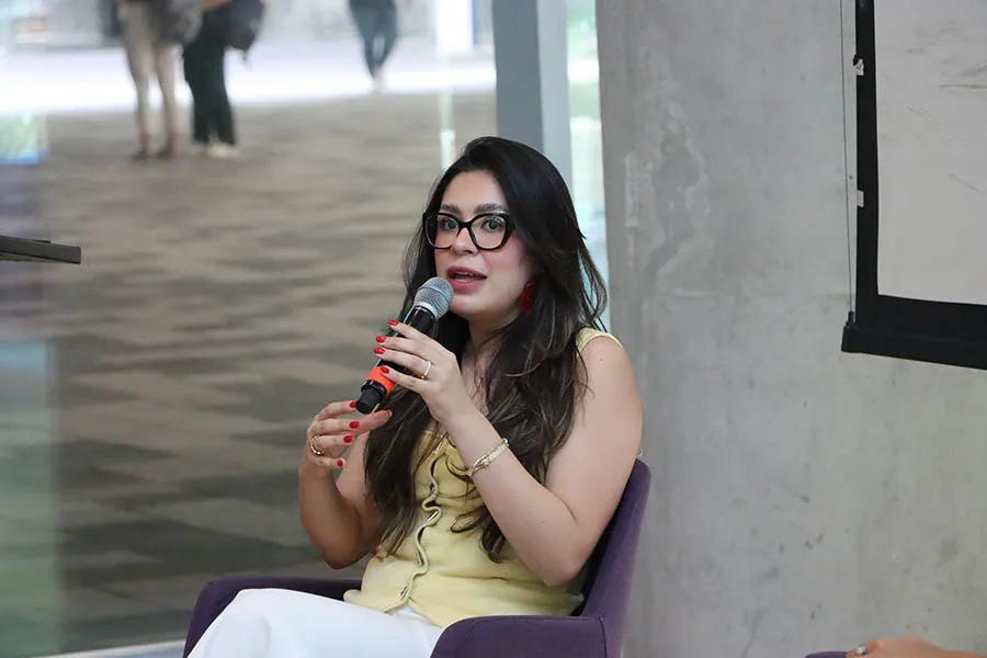 Laura Centeno, profesora del campus Monterrey, en conferencia sobre la Econom&iacute;a de los cuidados.