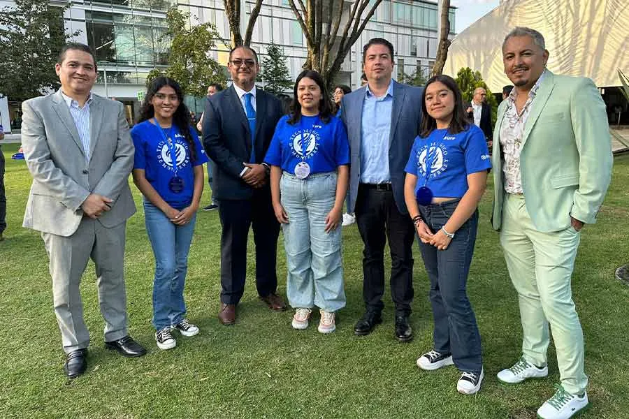 Socios de Valor participan en iniciativas de filantrop&iacute;a como el programa L&iacute;deres del Ma&ntilde;ana.