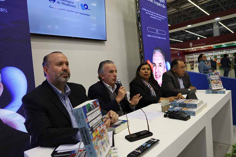 Libro organismos internacionales, en la participaci&oacute;n del Tec en la FIL Guadalajara. 