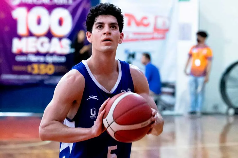 Sergio Higuera fue el m&aacute;ximo anotador de Borregos del Tec campus Guadalajara.