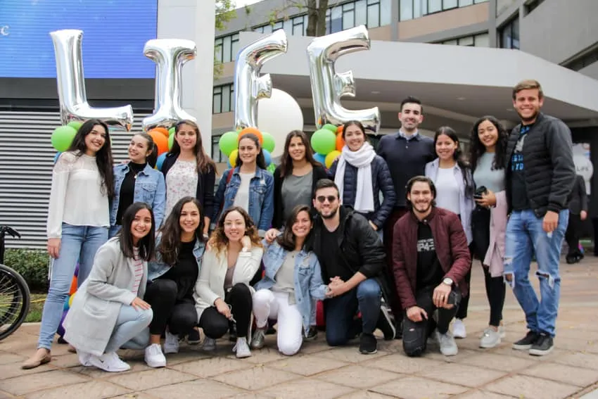Los grupos estudiantiles ayudan a los j&oacute;venes a adquirir habilidades de liderazgo