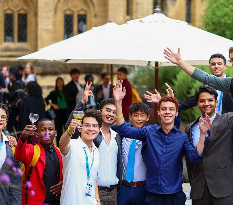 Luciano Reyes, estudiante de la PrepaTec Cuernavaca, participó en el Residential Summit de RISE en Londres, Inglaterra.