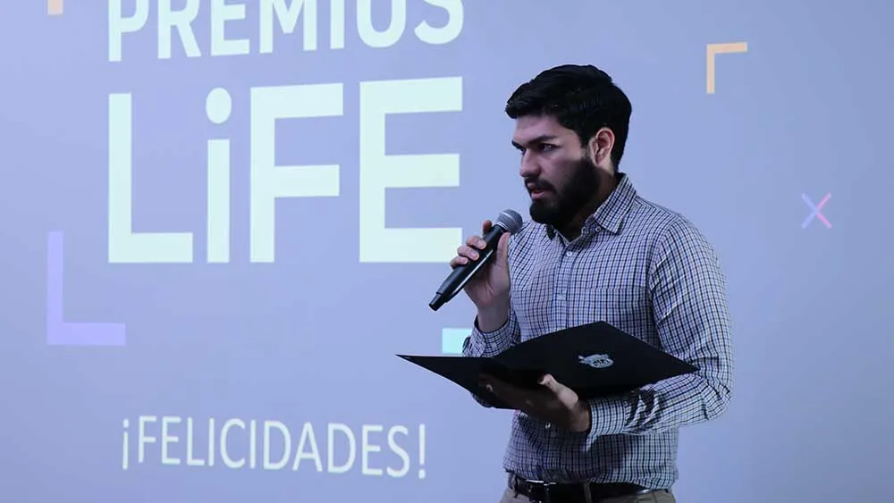 Luis Gabriel Calderon Padilla, estudiante de Ingenier&iacute;a Industrial y de Sistemas