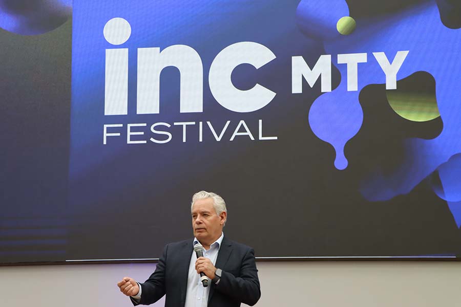 Mario Adrián Flores, vicepresidente Monterrey y director general del campus Monterrey, en conferencia de INCmty.