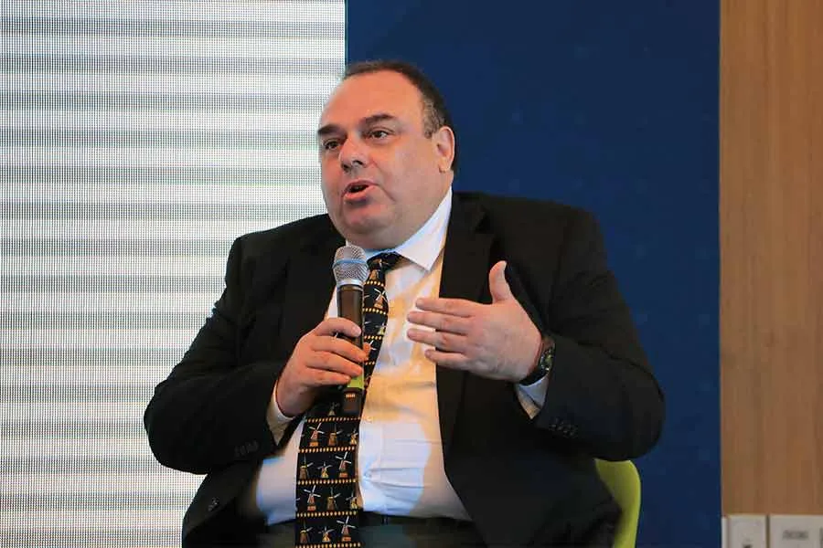Marlon Omar L&oacute;pez, profesor de Derecho en Tec CCM