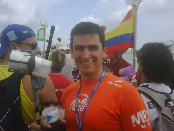 Mauricio Campos, entrenador en jefe de los Borregos de Nataci&oacute;n. 