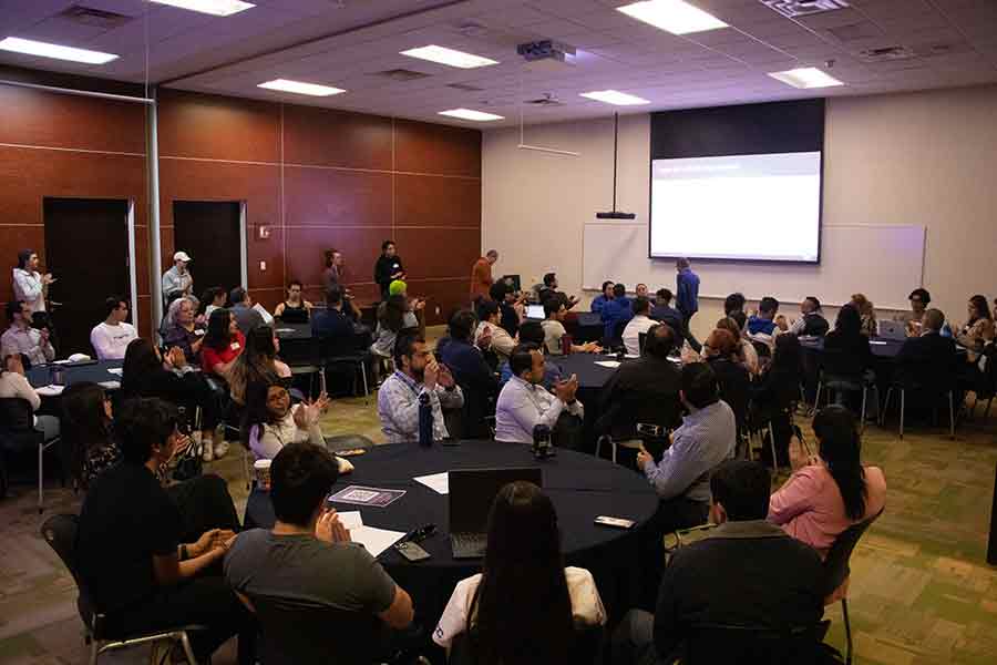 Mesas de di&aacute;logo sobre inteligencia artificial en el Tec Guadalajara. 
