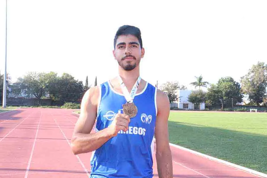 Miguel Ram&iacute;rez gan&oacute; la medalla de oro en el decatl&oacute;n.