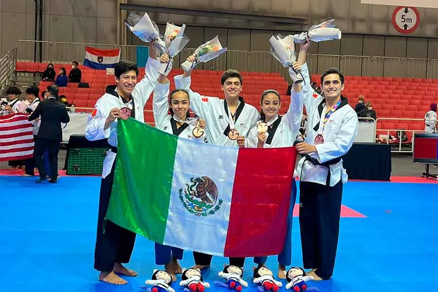 Entrega estudiante del Tec bronce a M&eacute;xico en Mundial de Taekwondo