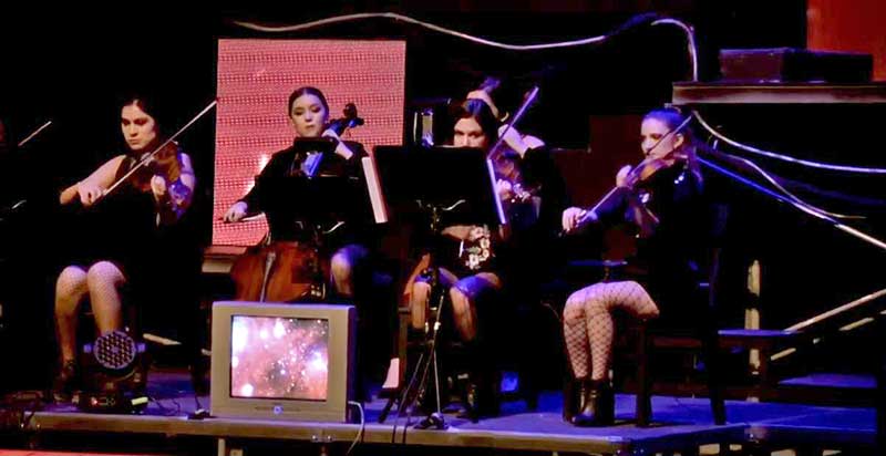 M&uacute;sicos ensamble History
