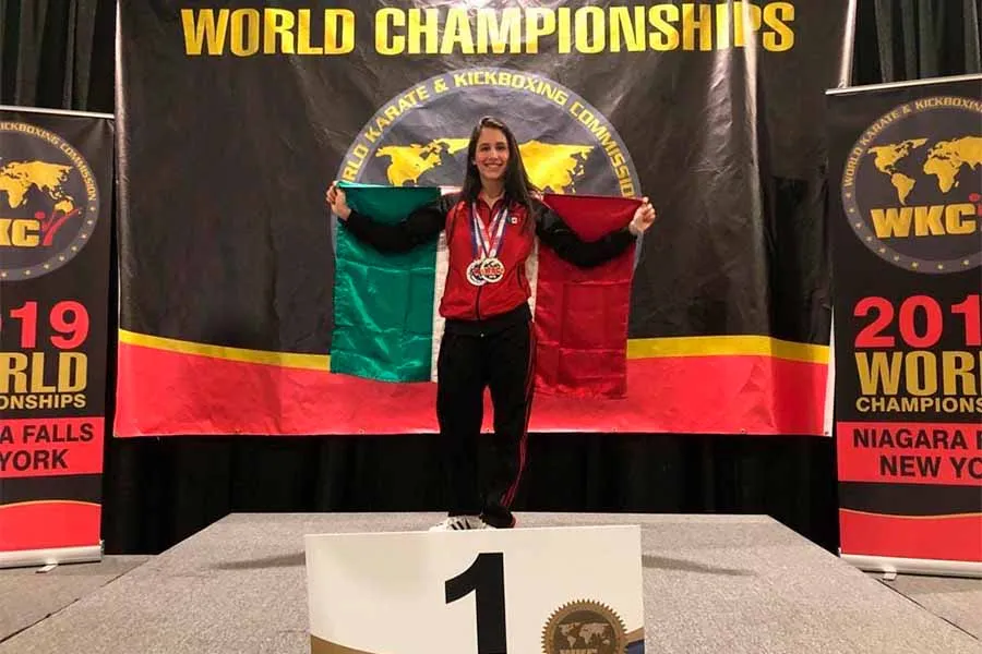 &iexcl;Se lleva el oro en el World Kickboxing Championships!