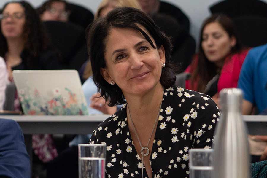 Edna Jaime inaugurando la Conferencia Anual de Ciencia Pol&iacute;tica