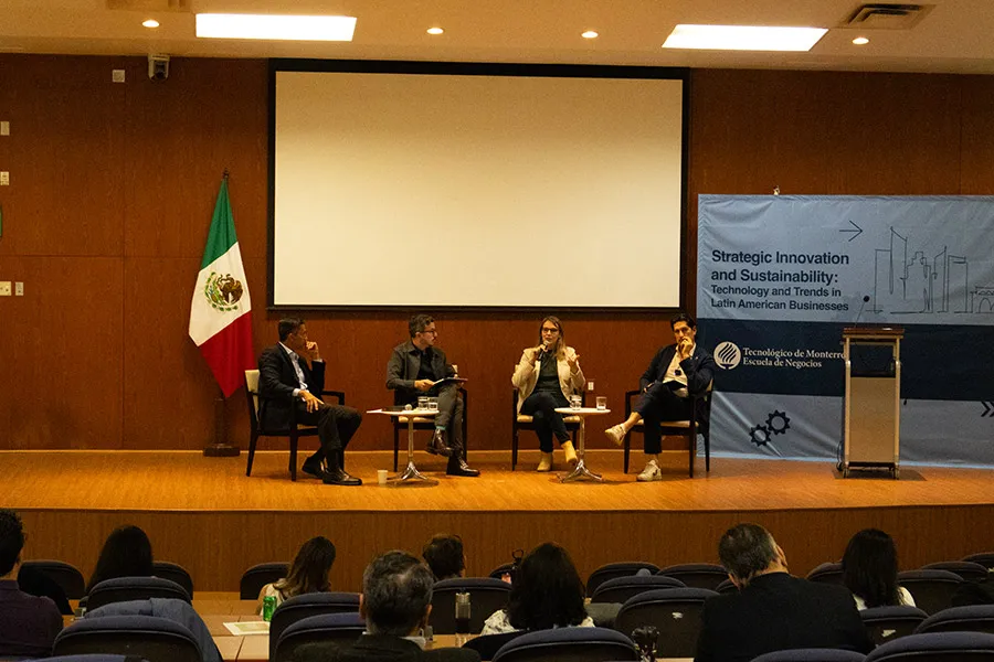 L&iacute;deres en la industria mexicana discutieron sobre los desaf&iacute;os que enfrenta la sostenibilidad en el pa&iacute;s.. 