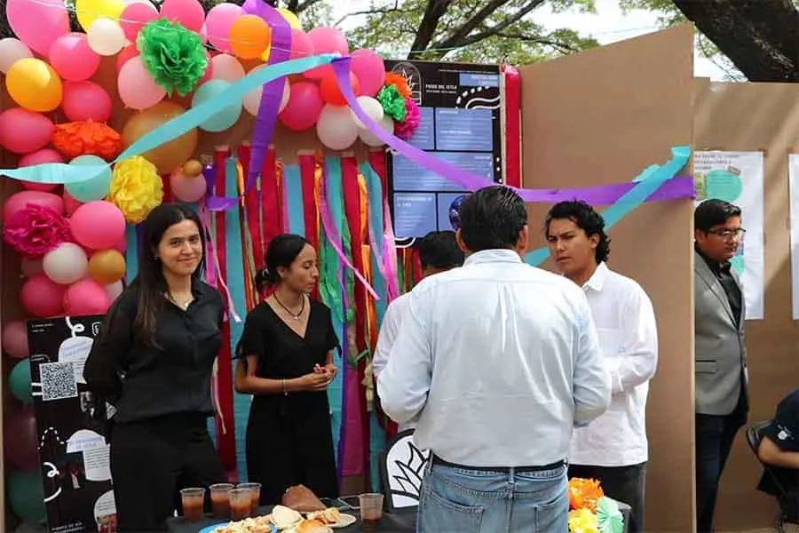 Paseo Ixtle: L&iacute;deres con Sentido Humano en Prepatec Chiapas