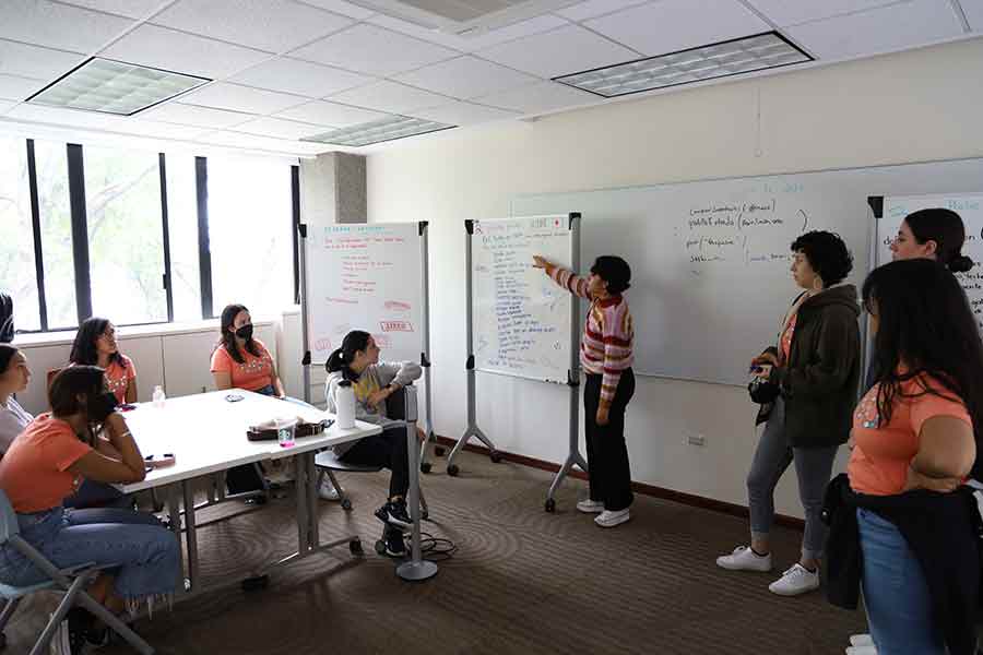 Campamento Patrones Hermosos impulsa la participaci&oacute;n de mujeres en ingenier&iacute;a.
