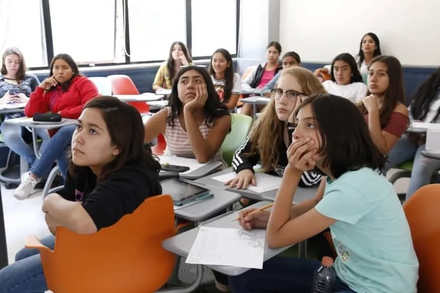 Actividad del campamento &ldquo;Patrones Hermosos&rdquo; en ediciones anteriores en campus Guadalajara