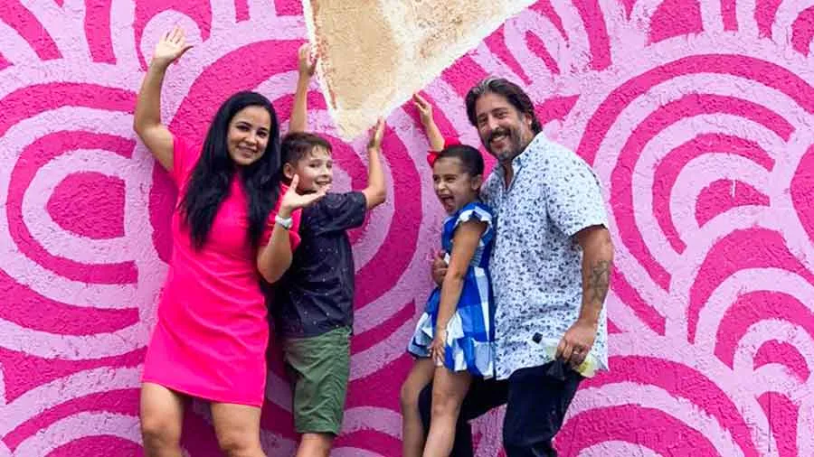 Pilar Guzm&aacute;n y su familia