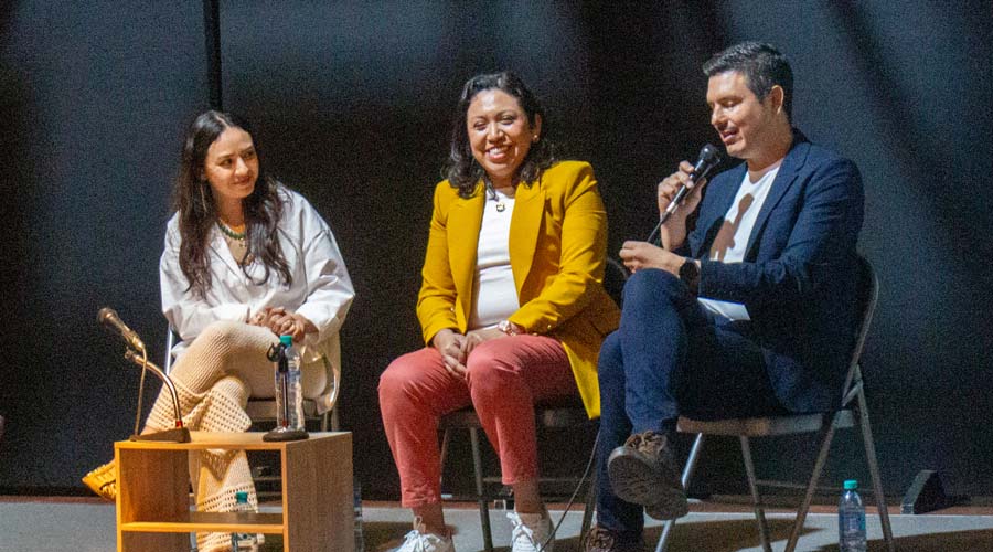 Estudiantes de dise&ntilde;o gr&aacute;fico de diversas Instituciones reflexionaron sobre desaf&iacute;os sociales, ambientales y tecnol&oacute;gicos, adem&aacute;s de participar en un Hackaton sobre el cuidado del agua.