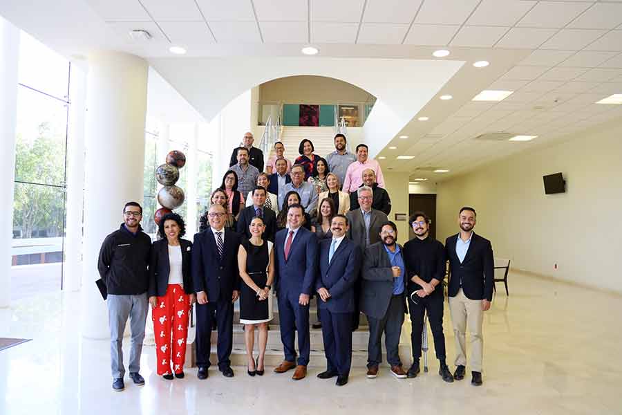 Tec Guadalajara crea plataforma de educación continua The Learning Gate para empresas de tecnologías de información.
