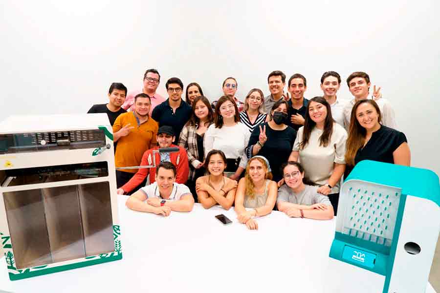 Estudiantes y profesores de Tec Guadalajara ganan en premio dise&ntilde;a mx.