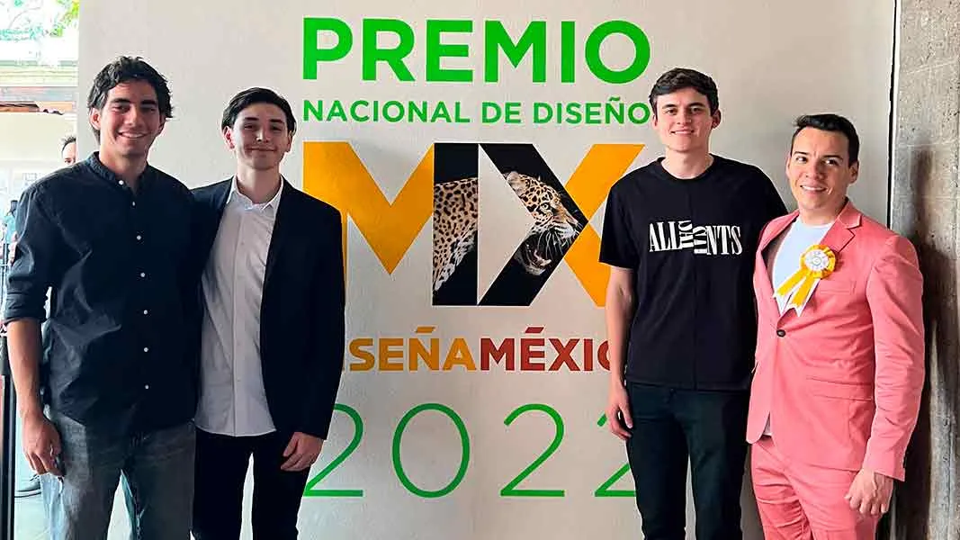 Estudiantes y profesores de Tec Guadalajara ganan en premio dise&ntilde;a mx.