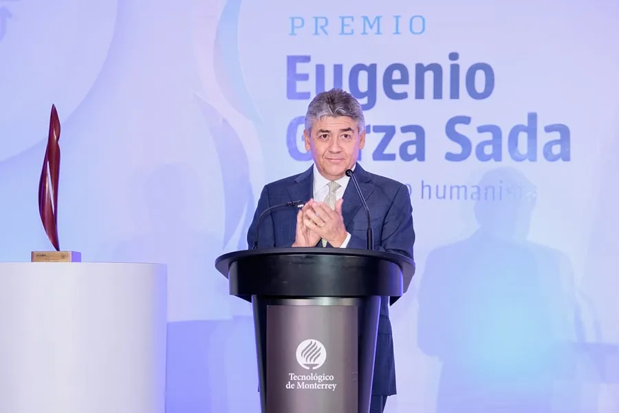 Jos&eacute; Antonio Fern&aacute;ndez Carbajal, presidente ejecutivo de FEMSA y presidente del Consejo del Tecnol&oacute;gico de Monterrey