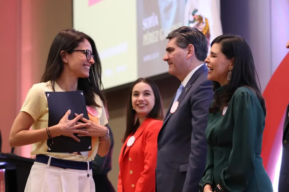 Premio Mujer Tec 2020 galard&oacute;n a mujeres innovadoras que transforman su entorno