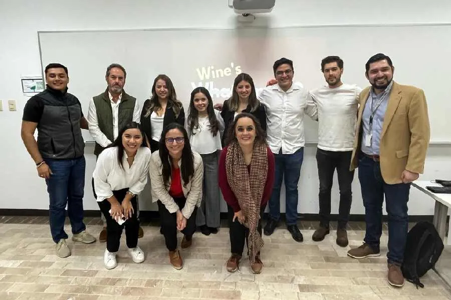 Presentaci&oacute;n de los resultados finales de la presentaci&oacute;n a los directivos de los socios formadores.