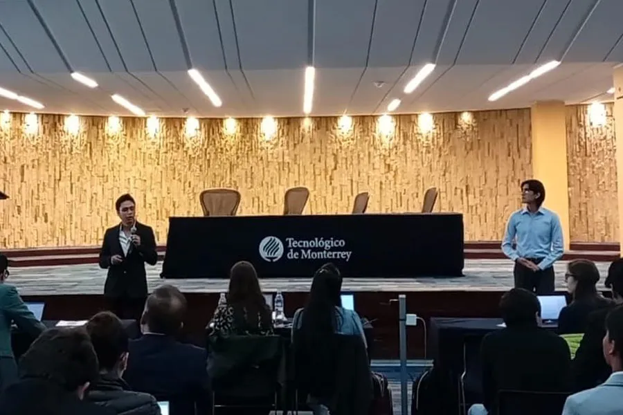 Estudiantes del Tec campus Quer&eacute;taro ganan concurso del MIT lab