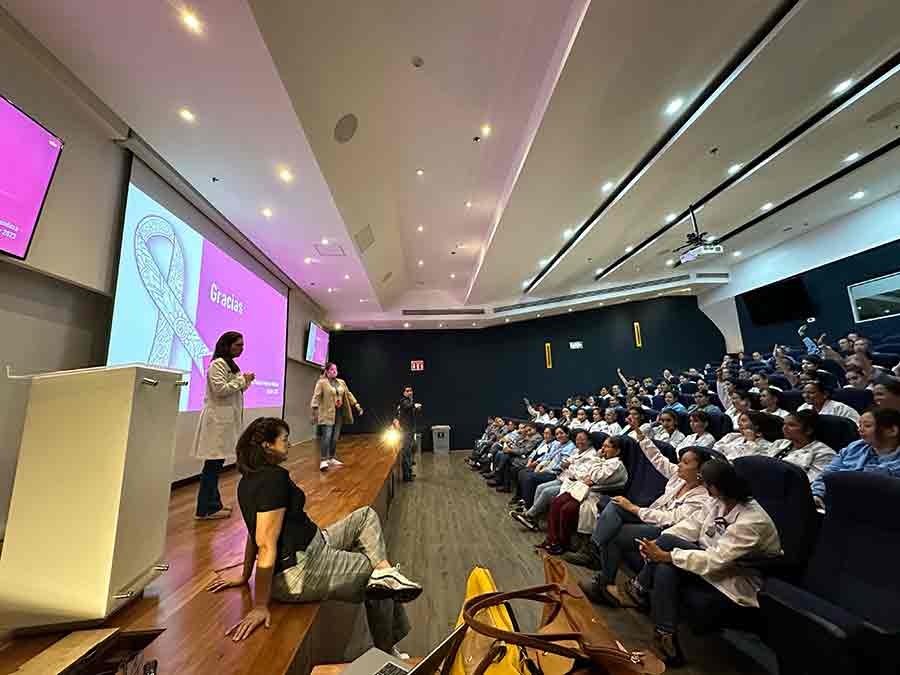 Prevención de la salud en Jalisco en empresa Flex por parte de estudiantes del Tec Guadalajara. 