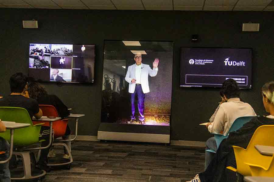 La clase se realiz&oacute; en tiempo real con alumnos y profesores del Tec y TU Delft