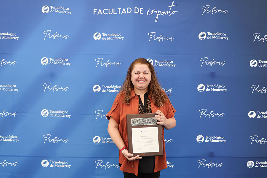 Premio a las y los Profesores Inspiradores David Noel Ram&iacute;rez Padilla