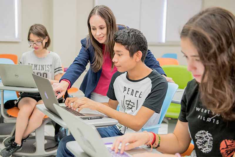 Profesores PrepaTec Eugenio Garza Lag&uuml;era