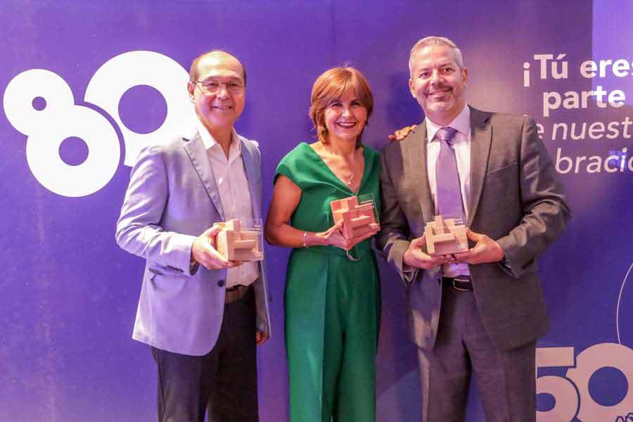 Profesores reconocidos en Dejando Huella en el marco del aniversario del Tec campus Ciudad Obreg&oacute;n