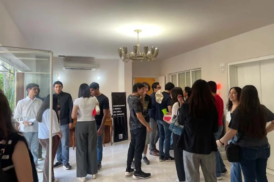 Estudiantes durante la presentaci&oacute;n en Casa del Maqu&iacute;o. Foto: Cortes&iacute;a