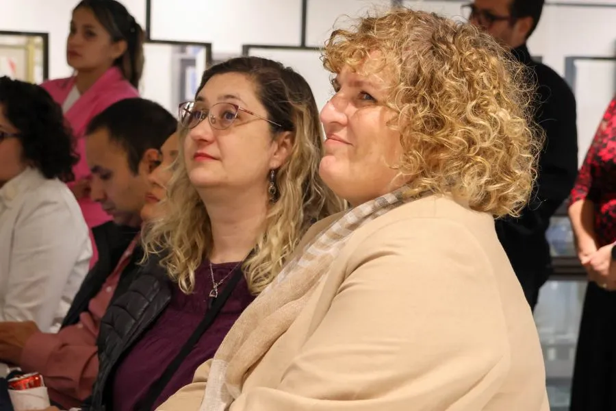 Marcela Beltr&aacute;n e In&eacute;s S&aacute;enz