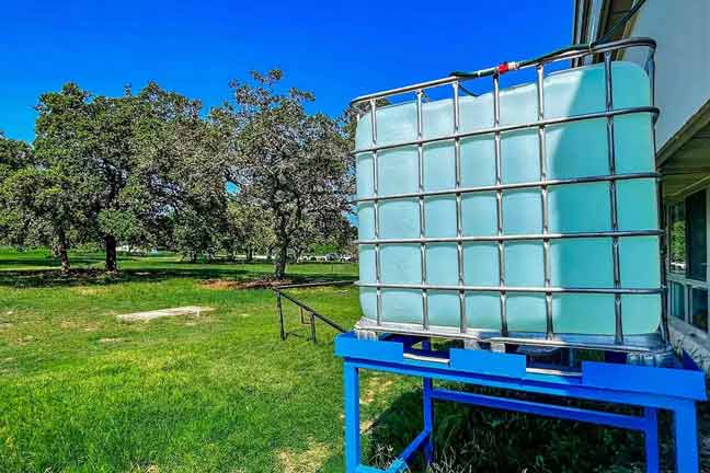 Cisternas de recolección de agua de aires acondicionados en tec campus tampico