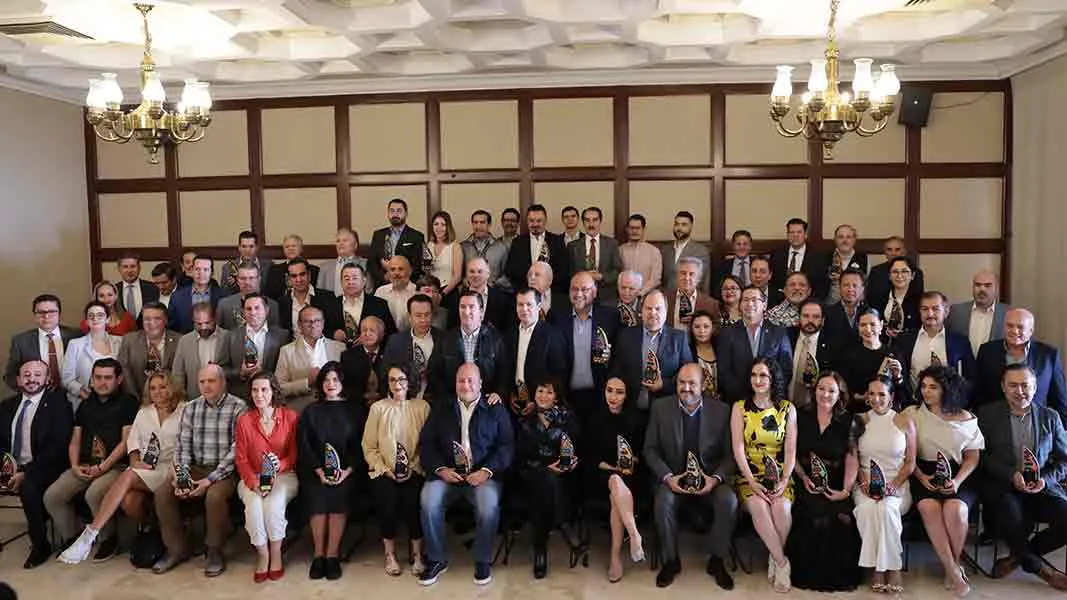 Jalisco reconoce a participantes de mesa de salud y de reactivaci&oacute;n econ&oacute;mica. 