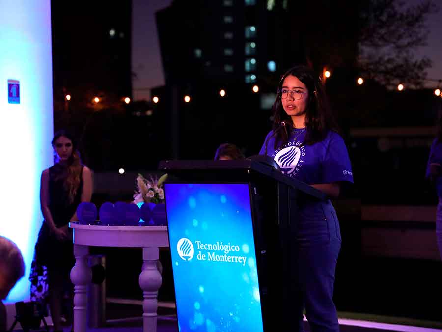 Alumna del programa L&iacute;deres del Ma&ntilde;ana comparti&oacute; su experiencia.