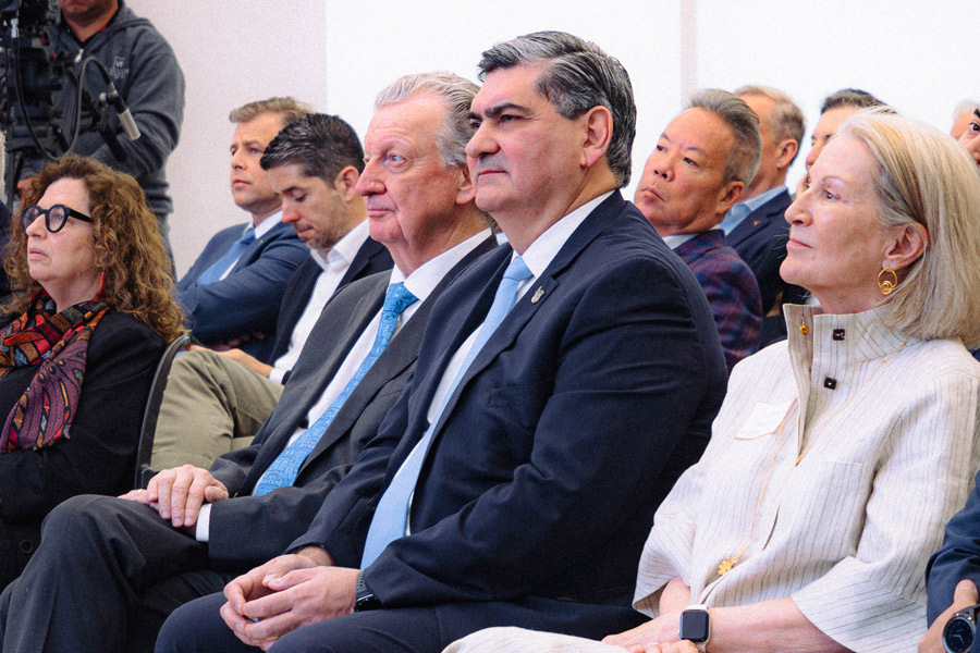El presidente ejecutivo del Grupo Educativo Tecnológico de Monterrey, David Garza ofreció un mensaje durante la firma de convenio