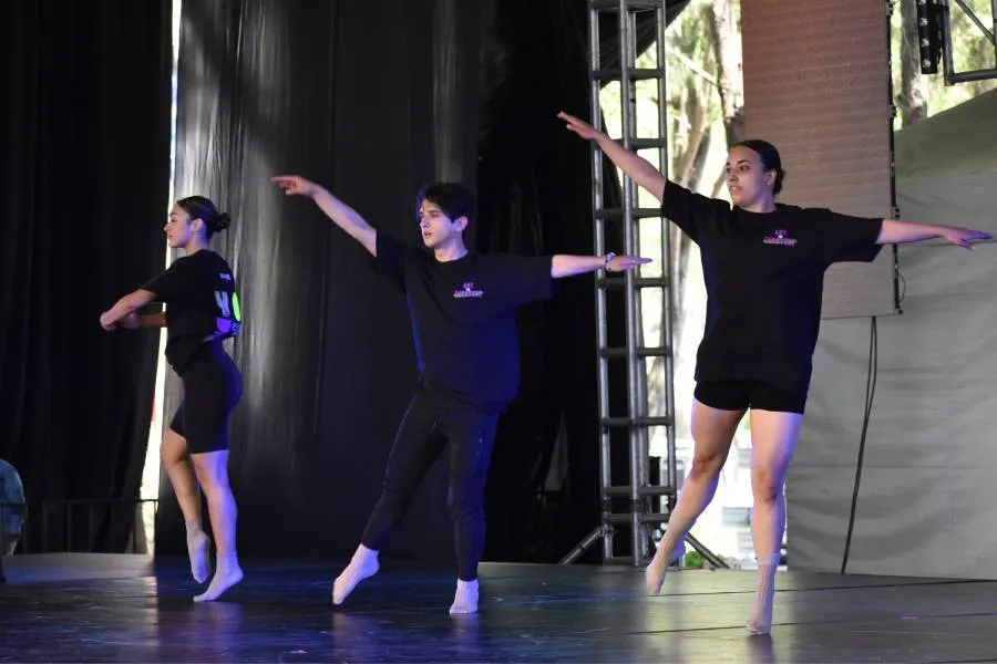 Ricardo Salinas comenzó desde pequeño en el futbol americano, pero con el paso del tiempo descubrió su pasión por el baile