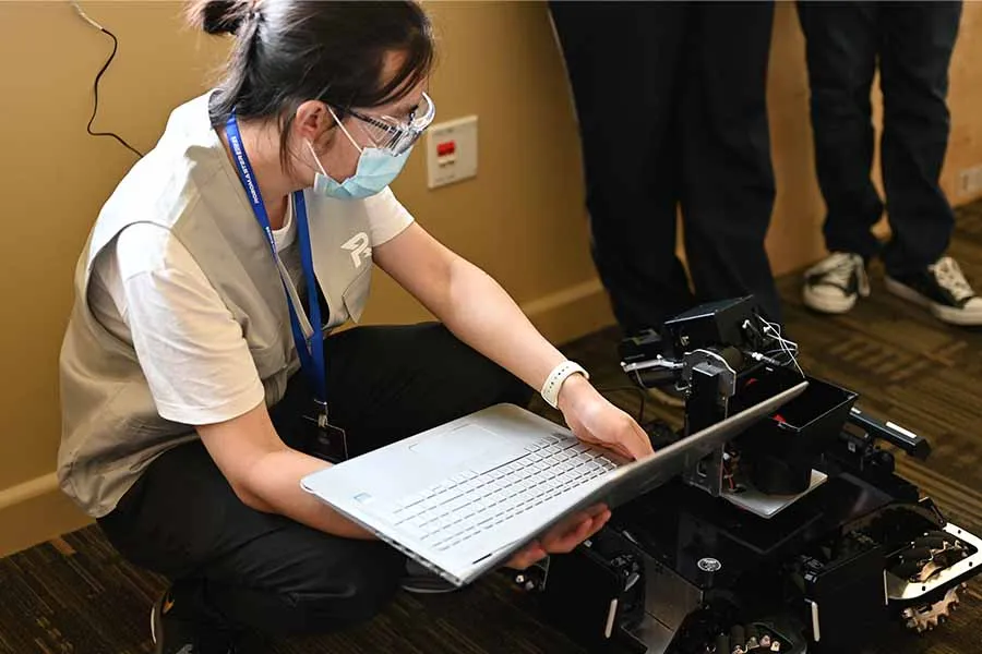 Alumnos de Tec Santa Fe se llevan 1er lugar en competencia de rob&oacute;tica