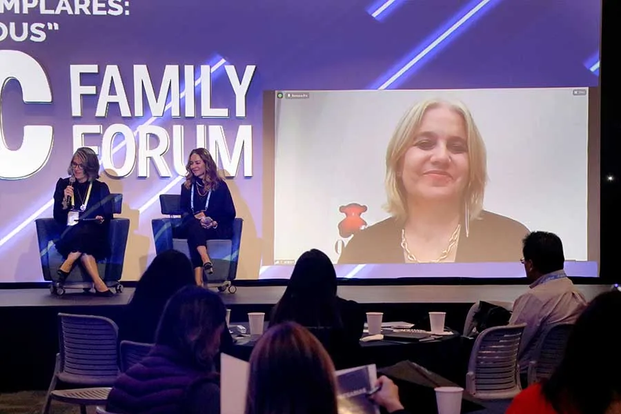 Rosa Tous se sum&oacute; a trav&eacute;s de una conferencia virtual al Family Forum 2022.
