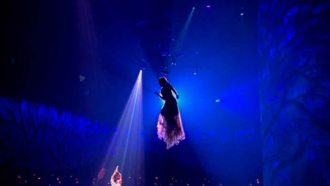 Ruth Robles, egresada del Tec Guadalajara y cantante del Cirque du Soleil en el espect&aacute;culo Joya.
