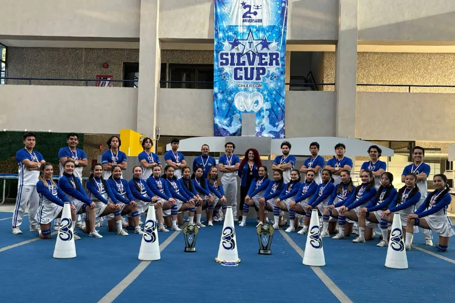 Equipo Cheer del Tec campus Ciudad de M&eacute;xico