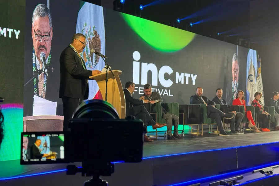 Santos Guzm&aacute;n