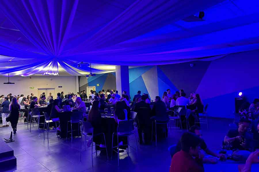 Sesión de networking y convivencia entre empresarios que han sido huéspedes en el Parque Orión